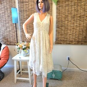 Just Taylor Ivory White Lace Dress Sleeveless